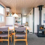6 Person Holiday Home In Harboore * Vrist